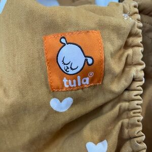 Tula Carrier in Tan with White Hearts